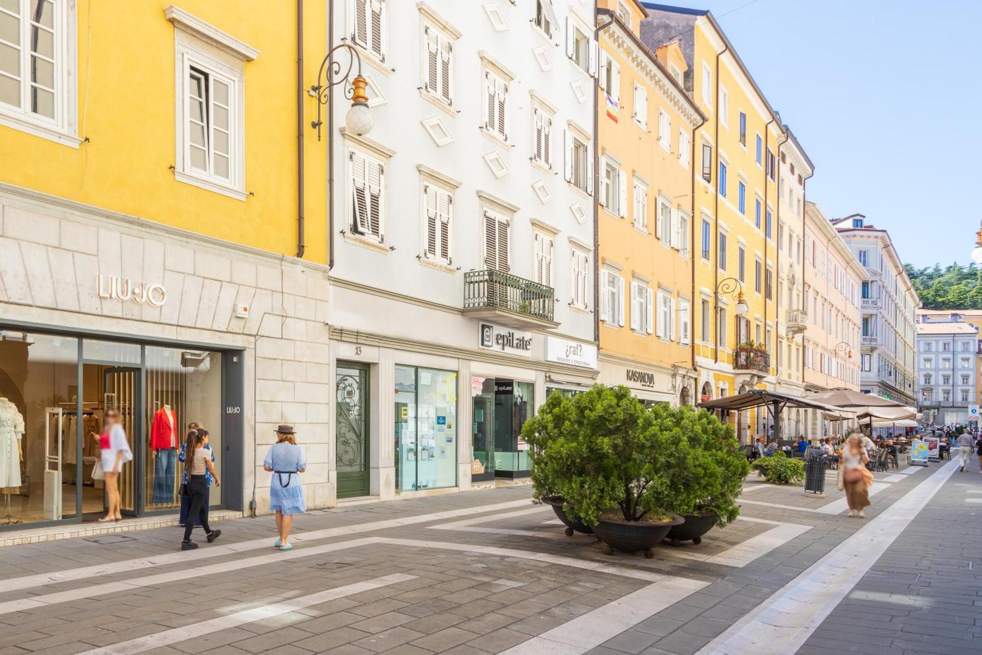 Rifugio Wilde, A Trieste Centro Con Parcheggio エクステリア 写真
